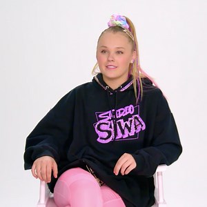 JoJo Siwa Proudly Declares "I'm Gay" in Sweet Siwas Dance Pop Revolution Moment