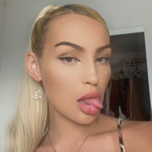 xMilaMonetx - Twitch