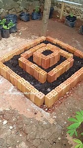 Membuat raisedbed bentuk Piramida #fyp #berkebun #idekreatif #menanam | Riyan Wahyu Muhamad