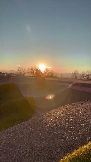 Sunset at the Pump Track on an SE Bikes DJ Ripper HD #shorts
