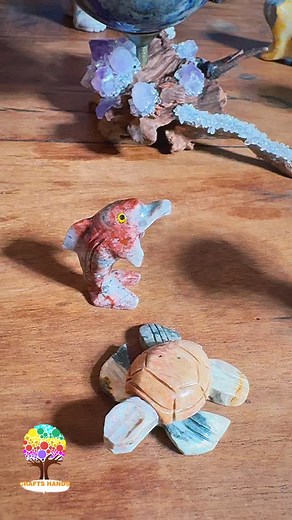 A magic place… #supportthemakers #supportsmallbusinessowners #buysmall #localbusinesses #crystals #amethyst #lapislazuli #homedecorwithcrystals | CraftsHands