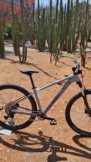 Llegaron mas Cube Aim Race. Cuadro de aluminio con dirección cónica y cableado interno. 1x10 Shimano Cues Frenos hidráulicos Shimano MT200 Horquilla Suntour con bloqueo manual. ¡Ven por la tuya a Cimabike ⛰️🚵‍♂️! | Cimabike