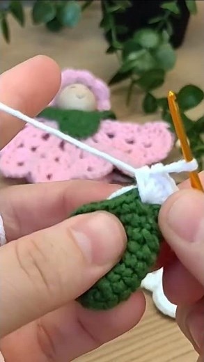Crochet Fairy Dolls: Handmade CutenessStep by Step Gift Ideas Each Different Easy and Fun