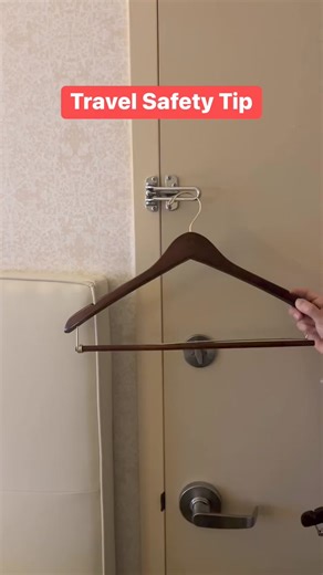 72K views · 148 reactions | safety first #tipsandtricks #travel #traveltips #travling #hotelhacks #hotellife #airbnb #safetyfirst #safetytips #helpful #hacks #lifehacks | Lucy Diamond | Facebook