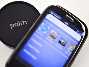 FP Tech Desk: HP to challenge Apple, Google smartphones with own software