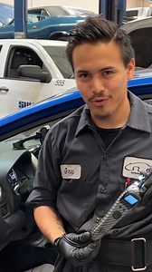 We have a testimony from automotive technician Greg, from Elite Automotive Service, tells us how he uses the POWER PROBE 3EZ to diagnose his electrical issues, and why he can't think of a better tool. -------------------- Tenemos un testimonio del técnico automotriz Greg, de elite Automotive Service, nos dice cómo él utiliza el POWER PROBE 3EZ para diagnosticar sus problemas eléctricos, y porqué él no puede pensar en una herramienta mejor. #powerprobe #pp3ez #circuittester #automotive #carrepair