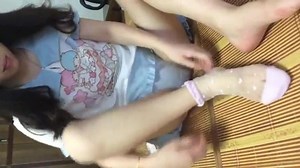 Chinese girl masturbating