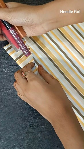 Easy Tutorial: Adding Side Pockets to Pants . . . . . #sewing #diy #sewingtutorial #sewingaddict #sew #sewingproject #sewistsofinstagram #sewcialists #sewinglove #sewist #handmadewardrobe #sewingpatterns #sewinglife #sewfun #sewsewsew #sewcial #sewing101 #sewingtips #sewersofinstagram #sewingmachine #needlegirl #ayeshahussain | Needle Girl