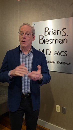 Many people assume their eyelids feel heavy because of excess skin, but often, heavy brows are the real issue. When the brows sit lower than they should, your forehead muscles have to constantly contract to lift them, and over time, that muscle tension can lead to fatigue and even headaches. One of the surprising benefits patients often notice after a brow lift is that by restoring the brow to a more natural position, the forehead muscles can finally relax, easing the headaches that came from wo