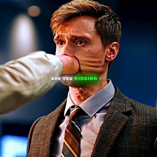 The Flash: Ralph Dibny Funny Moments! 😂 Elongated #views #shorts #viral