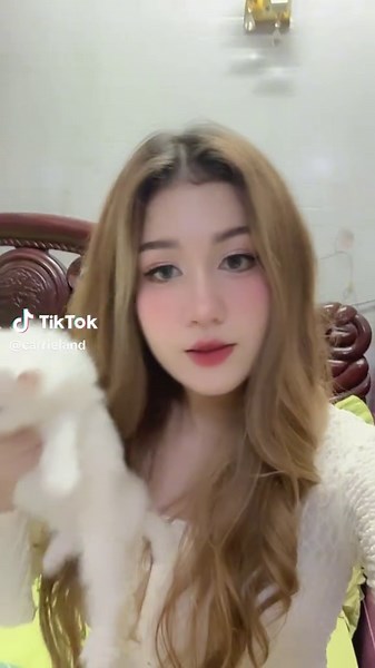 Carrieland သည် TikTok ပေါ်တွင် ရှိသည်