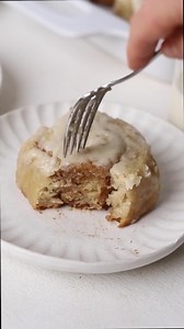 3.6K reactions · 933 shares | Satisfy your sweet craving with these delicious vegan cinnamon rolls. For more vegan recipes like this, follow us on Facebook! | Forager Project | Facebook