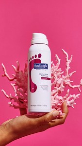 This formula with Dermal Infusion Technology® is effective in treating dry, rough, scratchy or sand-paper like skin prone to fungal infections. Urea locks in moisture. Ideal for seniors, people with Diabetes and those who are immuno-compromised. #footlogix #reeloftheday #reelitfeelit #reelinstagram #footcareproducts #footlogixpediceuticals #footcare #dryskin #roughskin#heels#callus#healthcare#beforeandafter | Footlogix