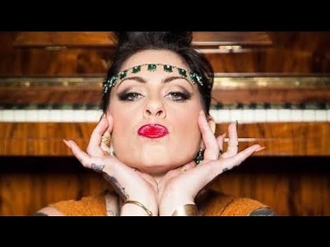 Danielle Colby, 49, Shows Her Huge Size In New Photos