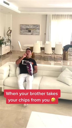 Jasonvlogs على TikTok