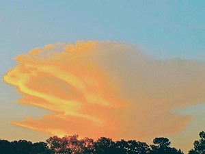 Ask the meteorologist: What were those strange clouds in the sky?☁️