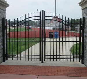 [Hot Item] Durable 4FT X 8FT Iron Fence for Secure Residential and Commercial Spaces