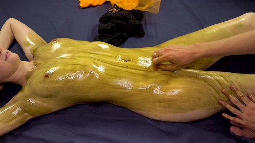 Halloween pumpkin oil massage make shaking squirt orgasm