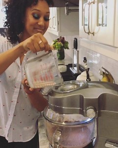 62K views · 849 reactions | I am baking my children’s favorite cupcakes  The Kenmore Elite Ovation stand mixer helped me whip them up quick (which I love). My children love to add the ingredients in the unique pour-in top … And I love having less cleanup! #KenmoreOvation now available only at #Sears and #Amazon. #ad | Tamera Mowry | Facebook