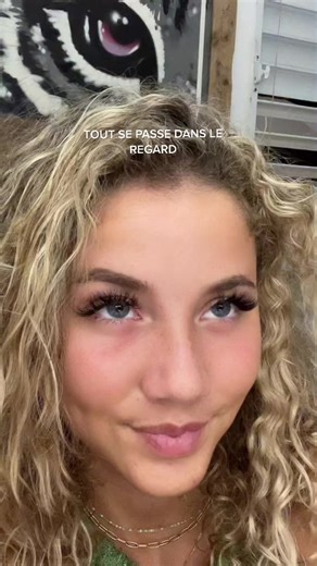 Artistic Expression in Gaze: Understanding Connection