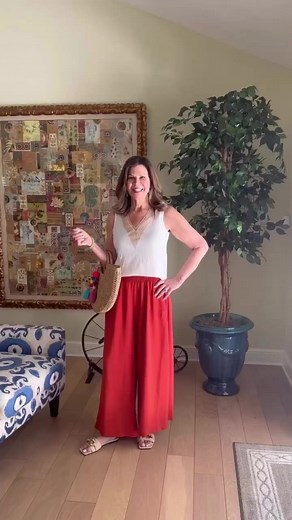 Feeling carefree🌞 Shop now 🛒 https://bit.ly/42puwqr | ROTITA