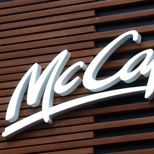 [Hot Item] Custom Acrylic Lighting Shop Front Signs LED Store Front Sign Board