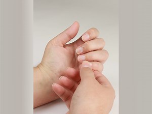 Unas uñas perfectas empiezan con una exfoliación delicada gracias a Cuticle Softener Scub, un tratamiento ideal para la uña natural. ⚡ Además, Cuticle Softener Scrub, es finalista en los Beautyworld Middle East Awards 2025 @beautyworldme en categoría “Nail product of the year”. 💜 www.thuya.com/professional #thuya #thuyapl #uñas #uñasnaturales #tratamientosparauñas #nails #cuidadodeuñas #uñascuidadas #productosparauñas #nailscare #cuticlesoftenerscrub #cuticulas #cuticles | Thuya