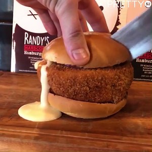 This deep fried Camembert burger is a cheesy dream 🧀🍔❤️️ | Tyla