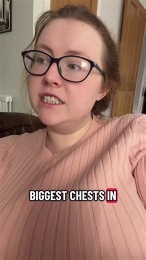 “Imagine having of the biggest chests in the UK” | risky reels chests