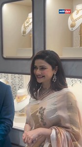 Elegance draped in perfection—Prachi Desai in a stunning saree! #prachidesai #saree #sareefashion #sareegoals #beauty #entertainment #bollywood #bollywoodentertainment #MiddayEntertainment | MiD DAY
