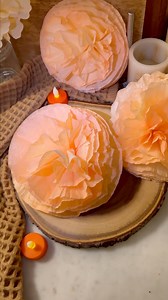 Bring tradition home with DIY marigolds! 🧡 We have everything you need to add a heartfelt touch to your ofrenda. 🌼✨ // ¡Trae la tradición a casa con este DIY de flores de cempasúchil! Encuentra todo lo que necesitas para darle un toque especial y emotivo a tu ofrenda.✨ #DiaDeLosMuertos #ofrenda #marigolds #cempasuchil #DIY #WAGCreator | Walgreens