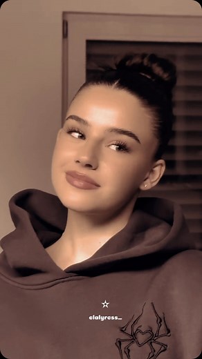 Ela☆ on Instagram