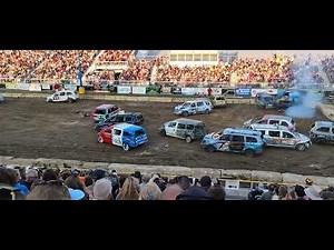 Minivan demolition derby at armada fair