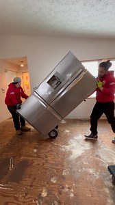 Easy Peasy 💪🥱 #supermanmoving #teamsuperman #superman #movingandstorage #movingcompany #mover #movers #moverslife #moverslife🚛 #alaska #alaskan #wasilla #wasillaalaska #anchorage #anchoragealaska #trendingreels #trending #explorepage #explore | Superman Moving & Storage, LLC