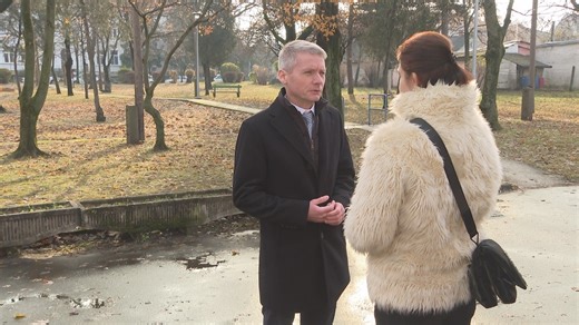 Kara Ákos csütörtökön és pénteken is Győrben tart fogadóórát. #karaákos #győr #fogadóóra | Győr Plusz Média