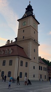 8.3K views · 523 reactions | Apus de soare la Brașov! ❤️ Visit Brasov Romania  #brasov #piatasfatului #apus #sunset #travel #mycity #orasulmeu #magic #romania #transilvania #reels #facebook #instatravel #visitbrasovromania | Visit Brasov Romania | Facebook