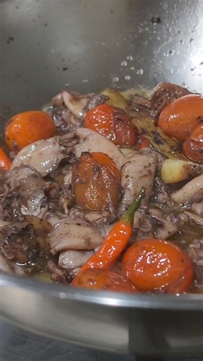 Baby Squid in Olive oil & Garlic #amyallaroundmommy #homecooking #appetizers #easycooking #easyrecipes | Amy All Around Mommy