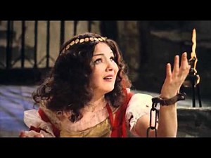 Actress shackled on the performance