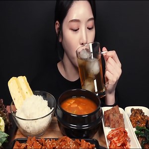 7.6K views · 456 reactions | Spicy Pork Stir-fry & Soybean Paste Stew with Wraps Mukbang Asmr | Korean Home Meal Eating Sound | Boki asmr | Facebook