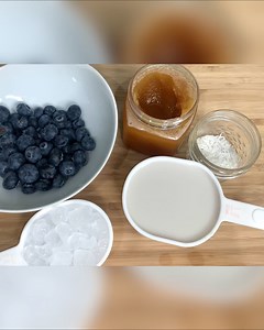 BRB making this easy Blueberry Smoothie Popsicle right now. Get the recipe >> https://haverecipes.com/blueberry-smoothie-popsicles/ | HaveRecipes | Facebook