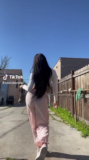 Jiggle like Jello: Showing Off My Jiggling Butt While Walking