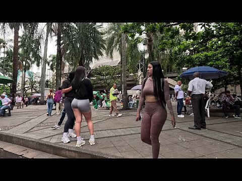 Here's why you should visit Medellin Colombia 🇨🇴