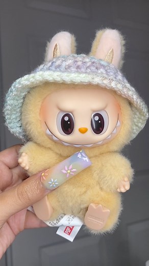 Matching my acrylics with my Labubu crochet bucket hat (made by me) ✨ #acrylicnails #labubu | BeautyxMaira