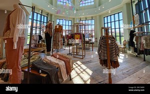 Orlando, FL USA -  February 29, 2020: The interior of an Anthropologie store at an outdoor mall in Orlando, Florida Stock Photo - Alamy