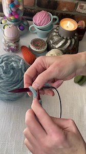 Want to come along and knit a gauge swatch with me? Knitting a swatch is one of the first steps in a knitting project. It’s the best way to determine what size needle you need to use to create the size of finished item you are attempting to knit. Without a swatch, you might spend hours knitting a hat only to find that it is far too big or small. I know that some knitters find this practice to be tedious and boring. I actually enjoy making a gauge swatch. It gives me confidence that the item I wi