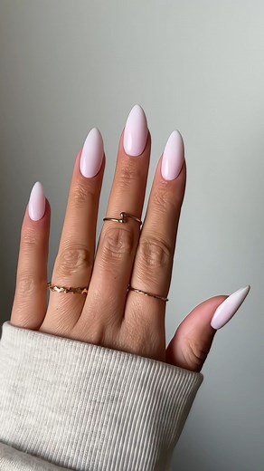 No matter your aesthetic, pink ombré nails always fit the vibe! 💅💕 Shades: Bubbly and Pillow Talk. #glamrdip #glamrdipkit #glamrdipnails #nailinspo #nails | GLAMRDiP