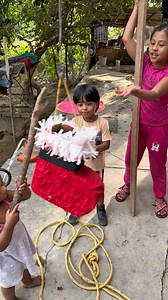 318K views · 8.6K reactions | Llegó el tiempo de piñatas y nos toca jugar 徭 | Flor de campo | Facebook