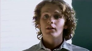 Watch unrecognisable Endeavour star Shaun Evans in first-ever TV role