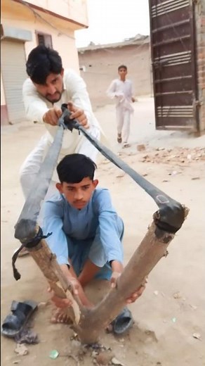 #Funny #Slingshot Prank with Friends🤣🤣🤣🤣🤣🤣🤣🤣🤣