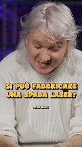 372K views · 3.9K reactions | Sogni infranti  Adrian Fartade ci spiega perché le spade laser di Star Wars non sono possibili nella vita reale! #StarWars #Comedy #Scienza | Maurizio Merluzzo | Facebook